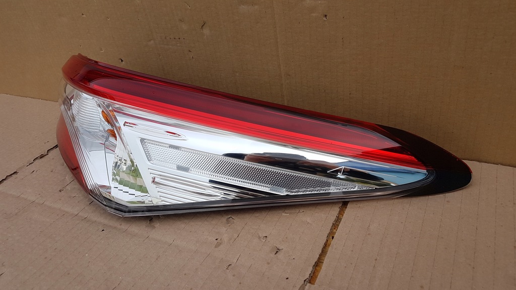 фото №5, Лампа задняя правая toyota camry led