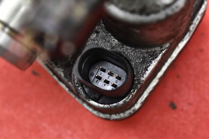 фото №7, Дроссельная заслонка seat toledo 3 iii 1.6 8v 06r