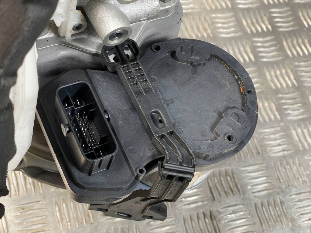 Купити Підсилювач гальм гальмівні ds automobiles 7 crossback 9857563180