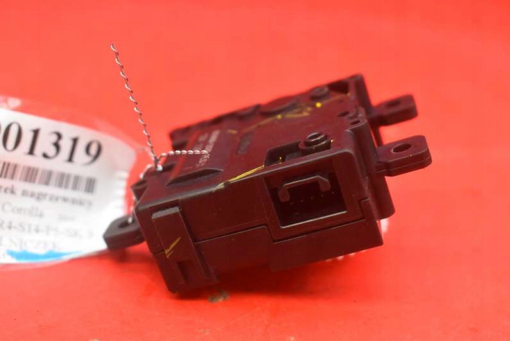 фото №6, Моторчик обігрівача 063800-2031 toyota corolla e21 1.8 hybrid 98 km 19-