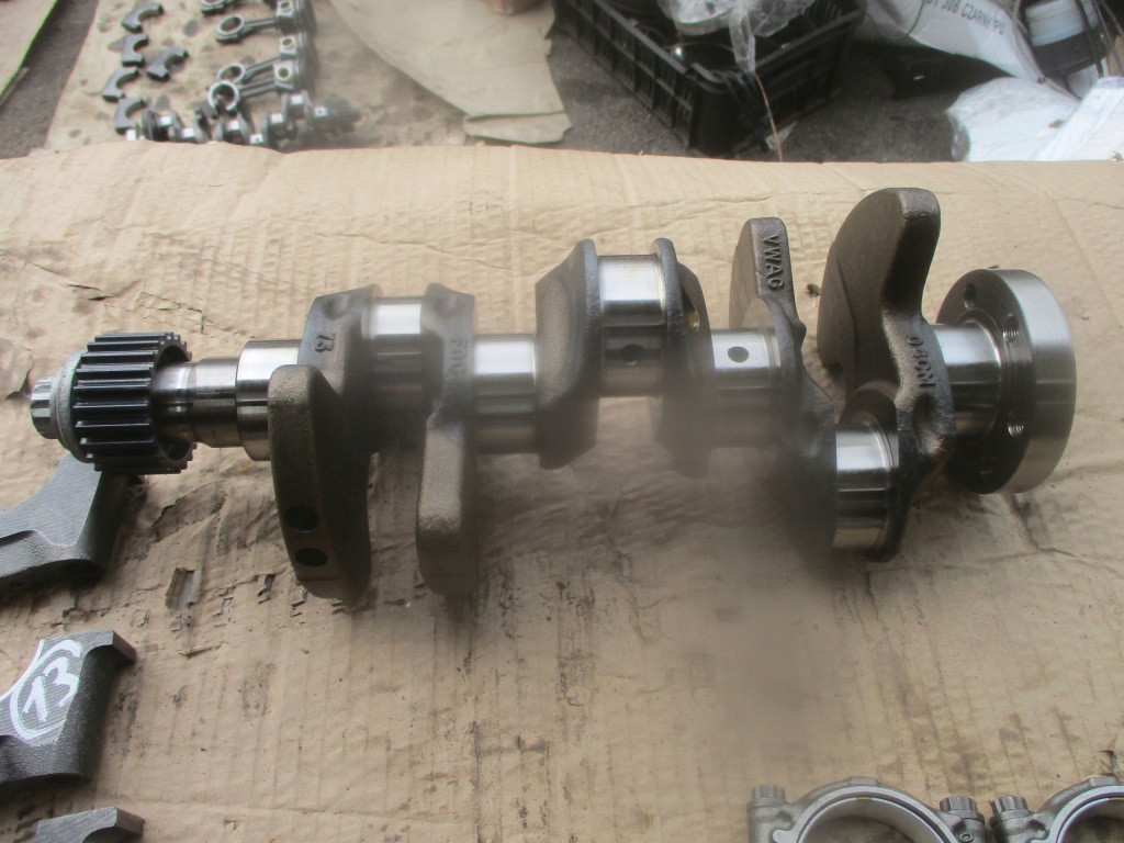 Wał колінчастий 04cam vw audi skoda seat dkrf 1.0tsi Київ