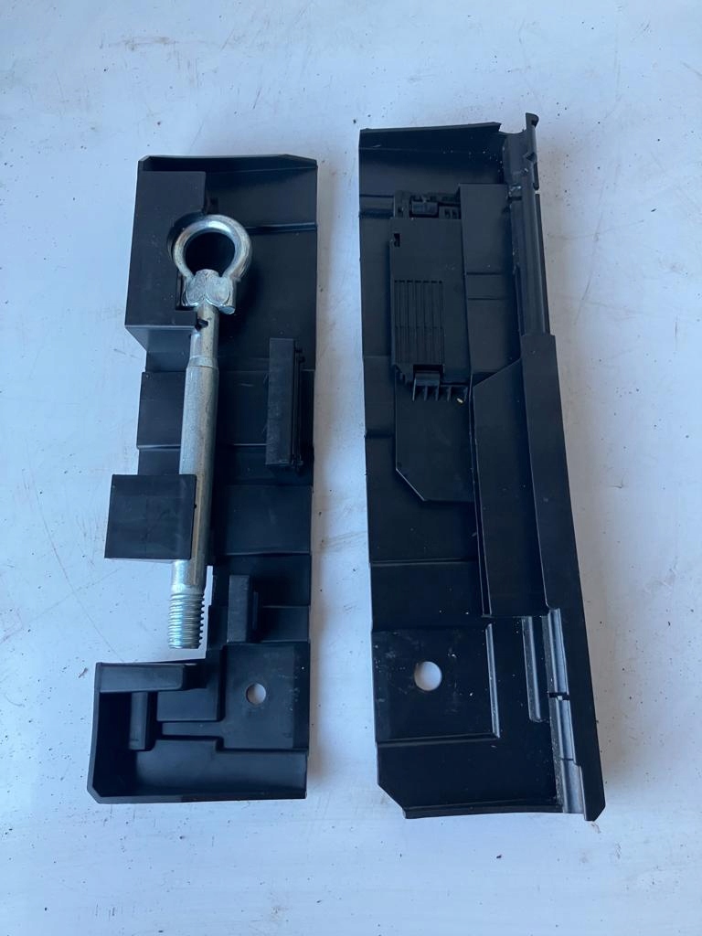 фото №1, Вкладыш багажника c4 picasso ii hak ушко