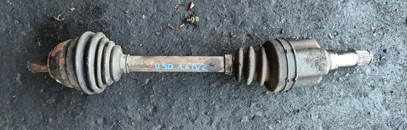 Купити Volvo v50 2 10r 1.6 d привідний вал короткий ліва