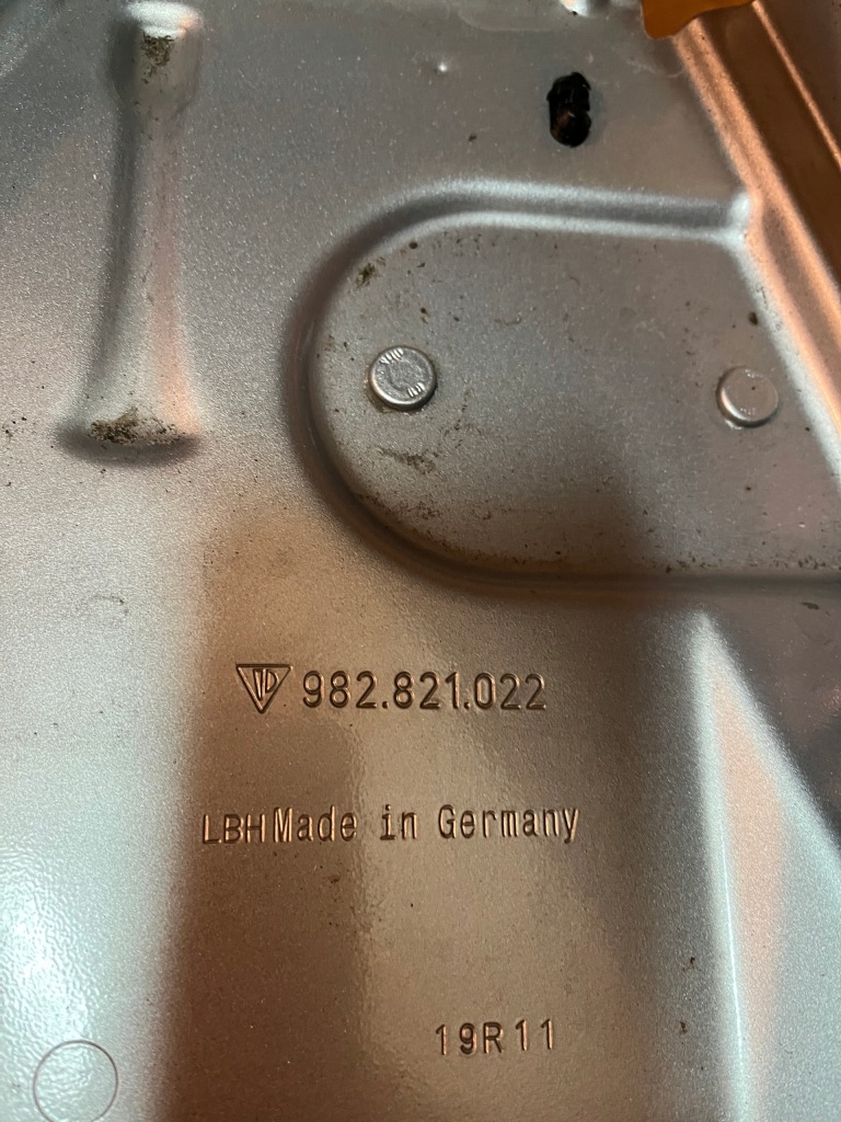 фото №6, Porsche boxter cayman 982 крила правий m7p передній 982821022