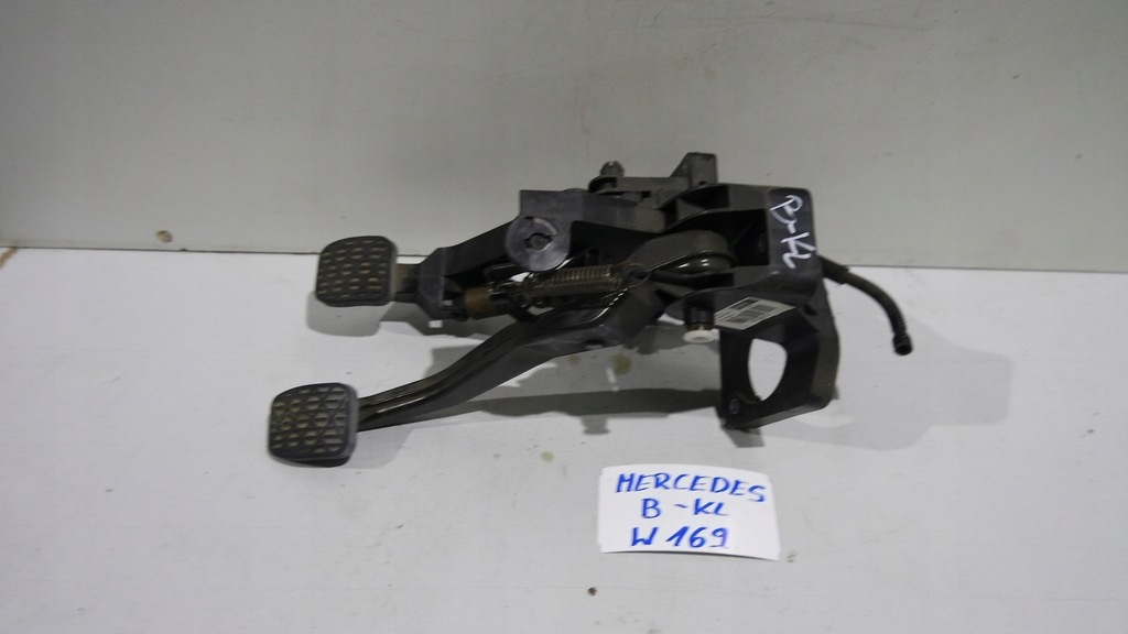 фото №1, Педаль сцепления тормоза mercedes w169