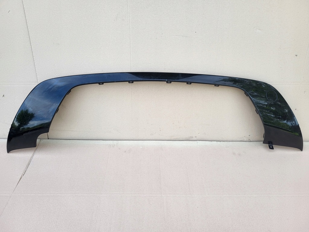 фото №1, Range rover velar молдинг бампера задняя оригинал!