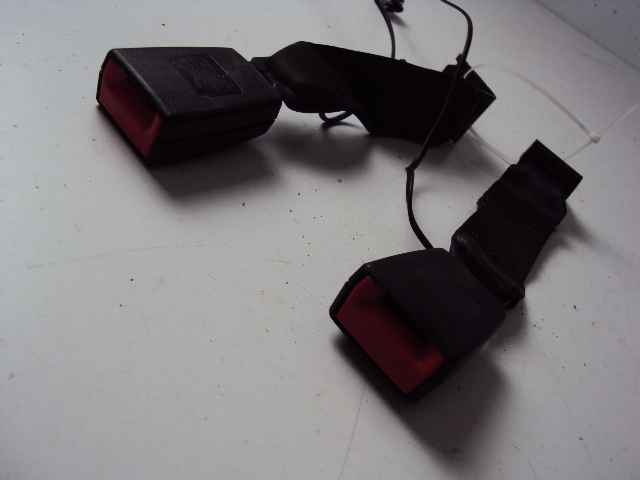 фото №2, Замки ременів задня smart forfour a453 18r