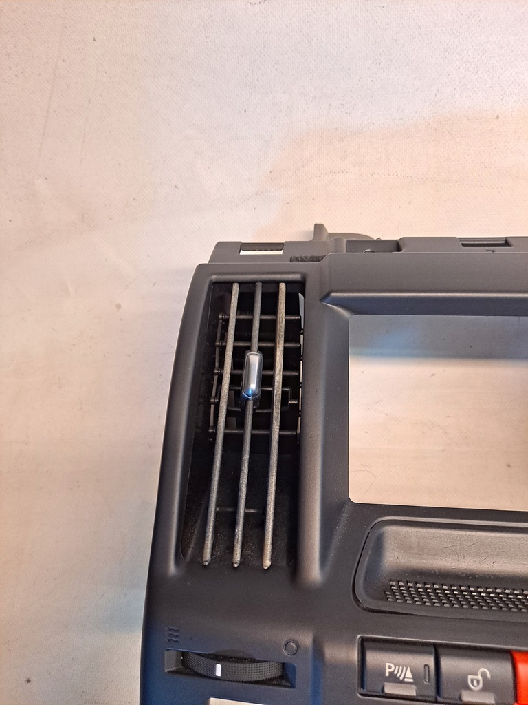 фото №6, Рамка радио консоли воздуховоды land rover freelander ii