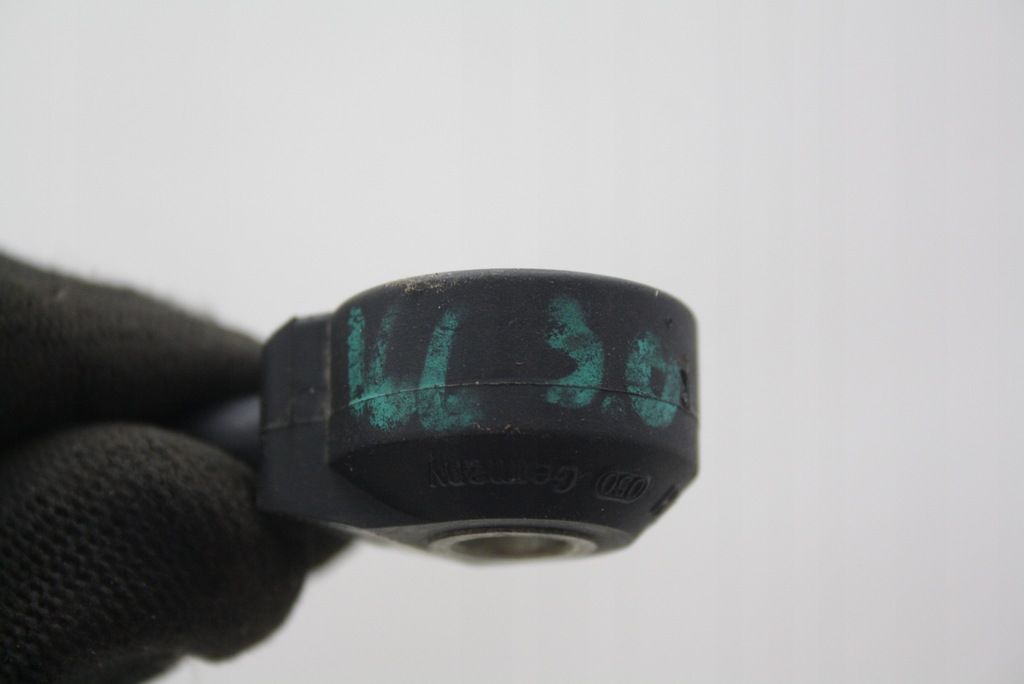 фото №13, Датчик spalania детонационный alfa romeo 166 3,0 busso 0261231007 0261231095