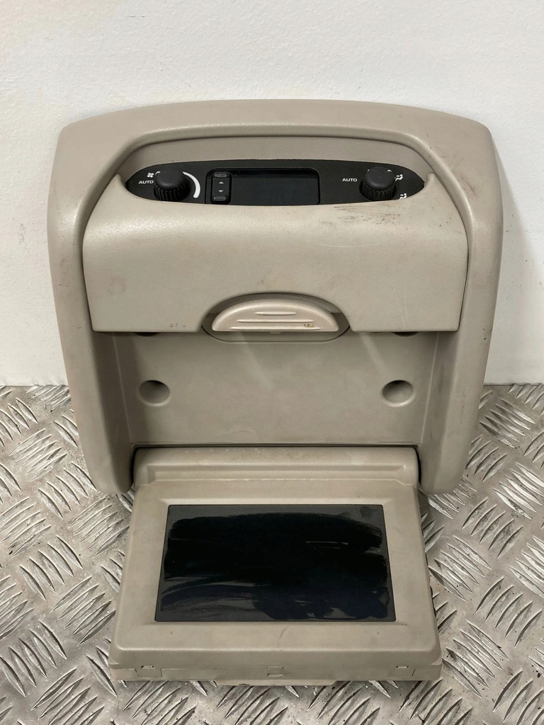 фото №1, Chrysler voyager 2004 монитор / дисплей / экран