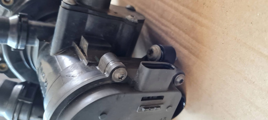 фото №14, A4 b9 8w lift насос wody термостата корпус 2.0 tfsi 06l121111m a5 8w q5 q3