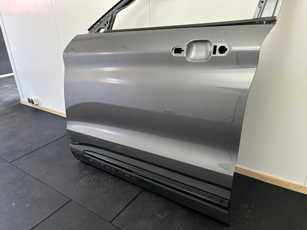 фото №10, Ford explorer vi 2019r- дверь левая передние