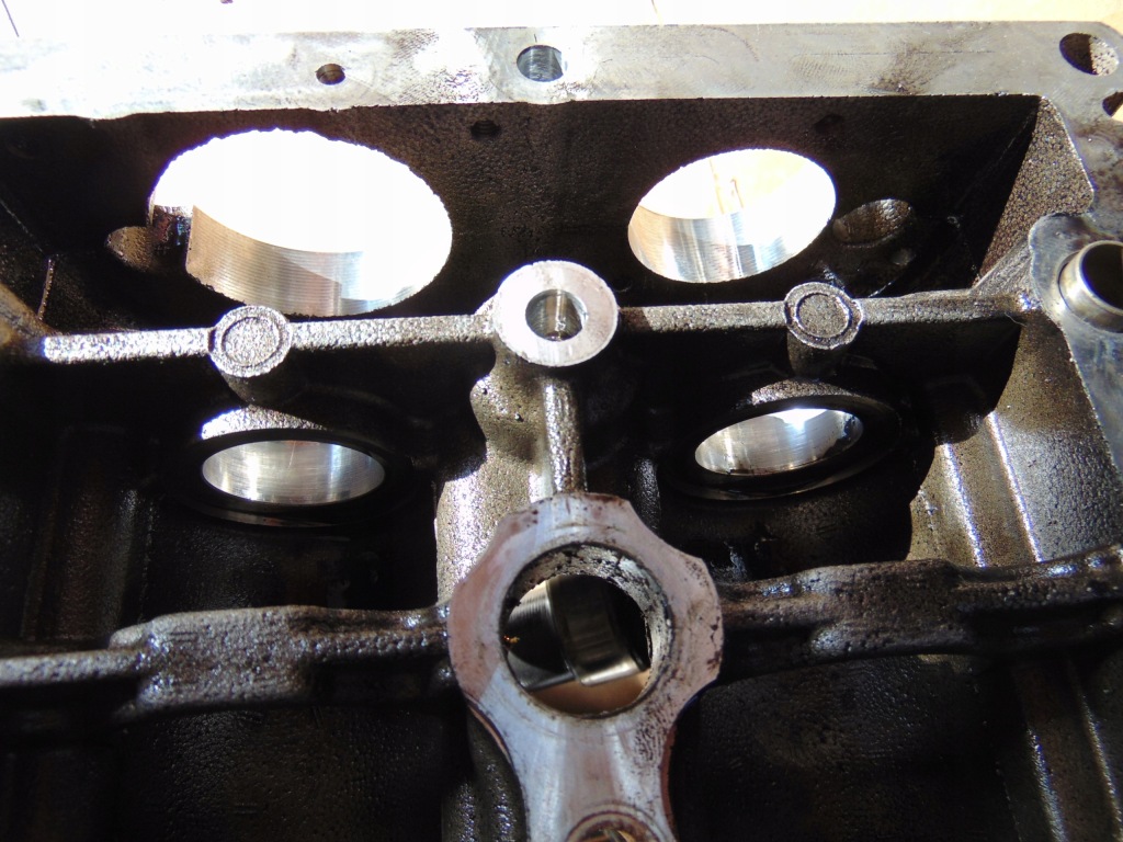 Вали кришка клапанів alfa romeo 159 1.9jtdm 16v 150 koni європа Ціна