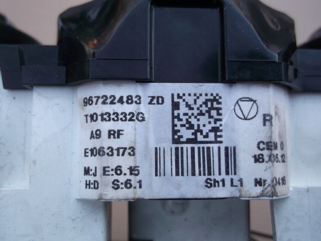 фото №11, Панель кондиционера peugeot 2008 96722483zd