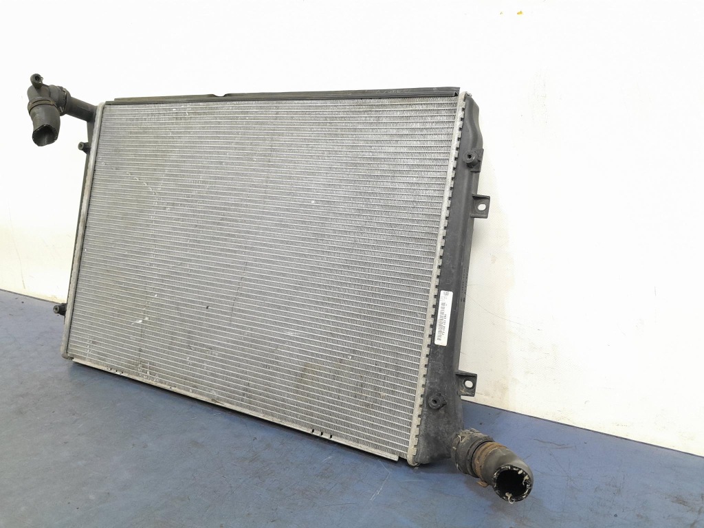 Vw passat b6 2.0 tdi радиатор воды 1k0121251ej Оригинал