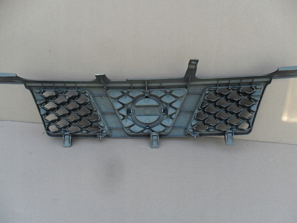 фото №10, Nissan x-trail t30 2003 2004 2005 2006 решітка радіатора