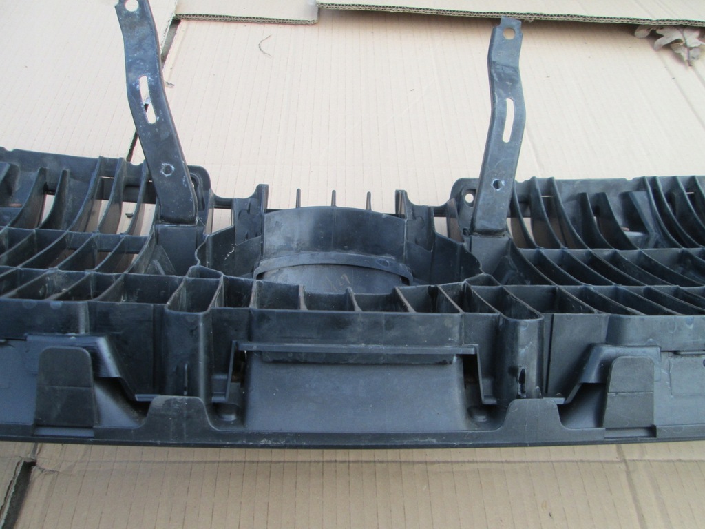 фото №9, Решётка радиатора решётка радиатора передняя перед toyota land cruiser 150 w бампер j150