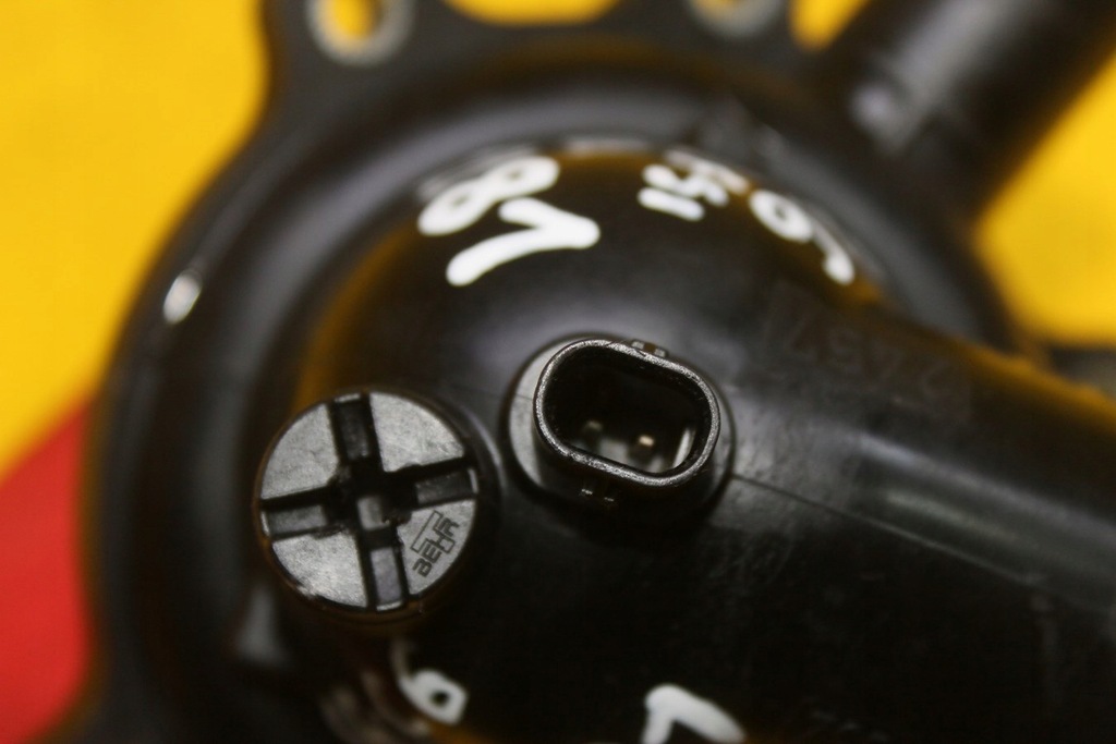 фото №8, Корпус насоса wody s6 c6 5.2 fsi bxa 079121012d