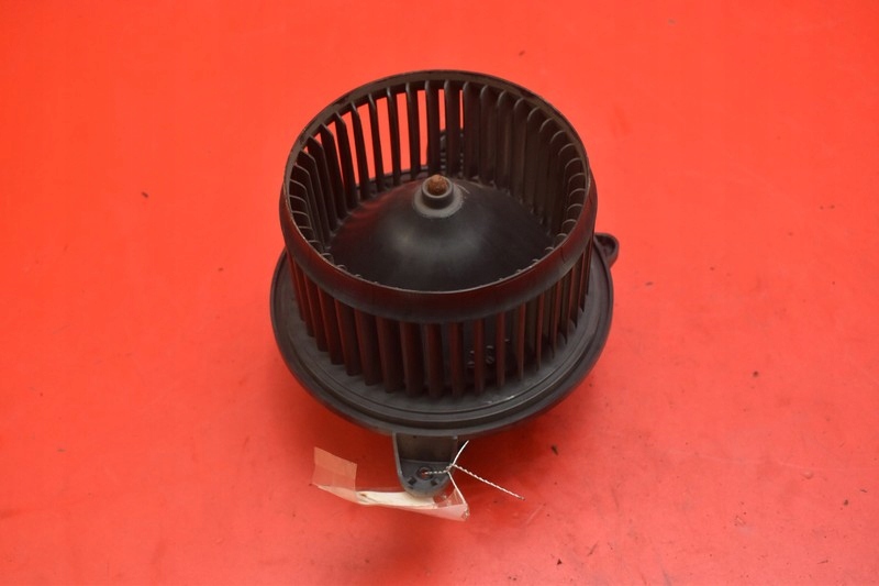 фото №1, Повітродувка вентилятор обдув eu av11-19846-ab ford b-max 08-17