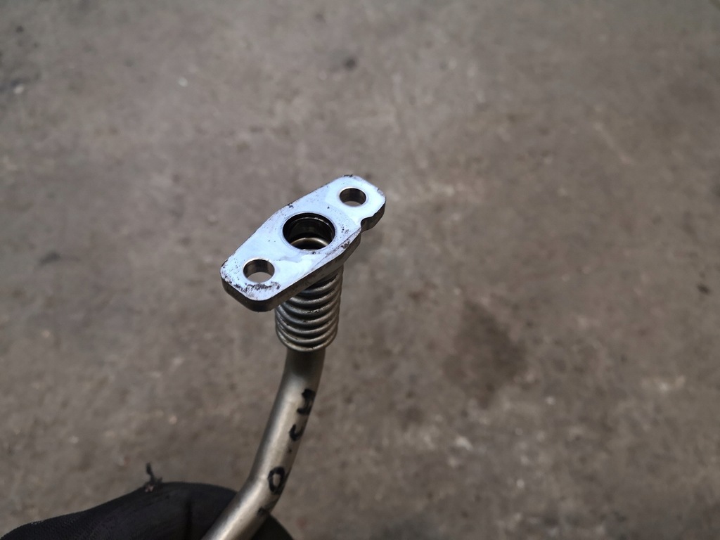 фото №3, Audi a3 8v 2.0 tdi трубка шланг egr 04l145735e