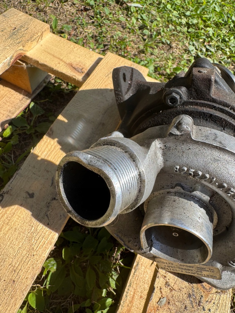 Турбонагнетатель jaguar xf 3.0d идеальная на запчасти niski пробег fw936k682ab с Разборки