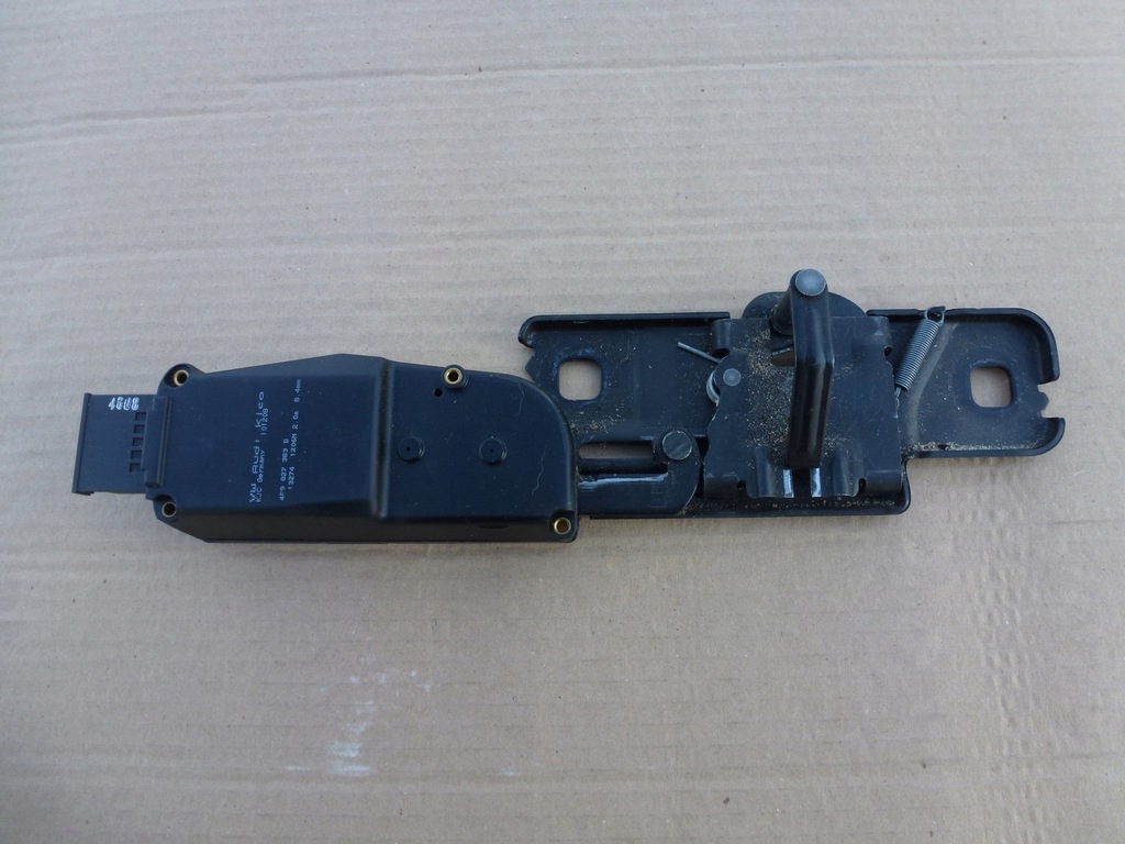 фото №1, Доводчик замок задняя задний крышки audi q5 8r