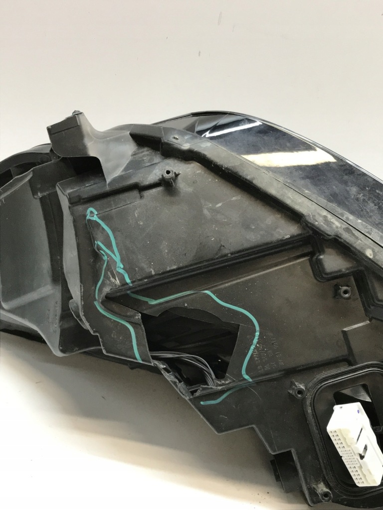 Tesla 3 рестайлинг  правый  фара full led 1514953-00-d Недорого