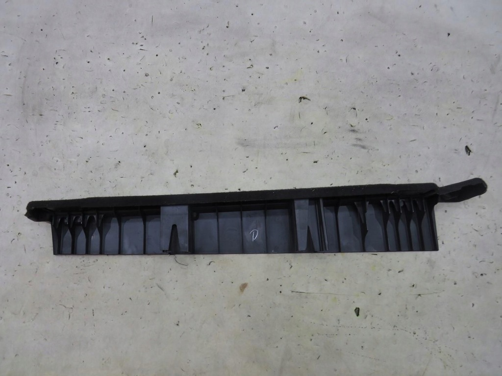 фото №4, Молдинг защита багажника правая audi q5 8r