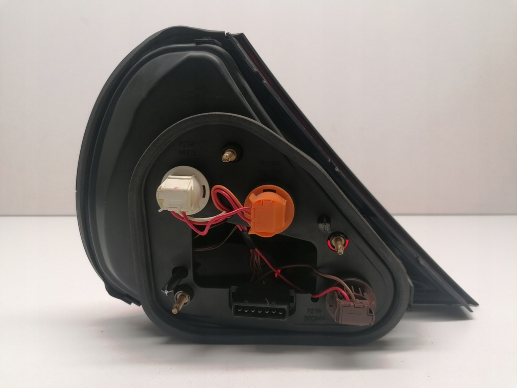 фото №6, Jaguar xj xj6 xj8 лампа задня права led europa 02-