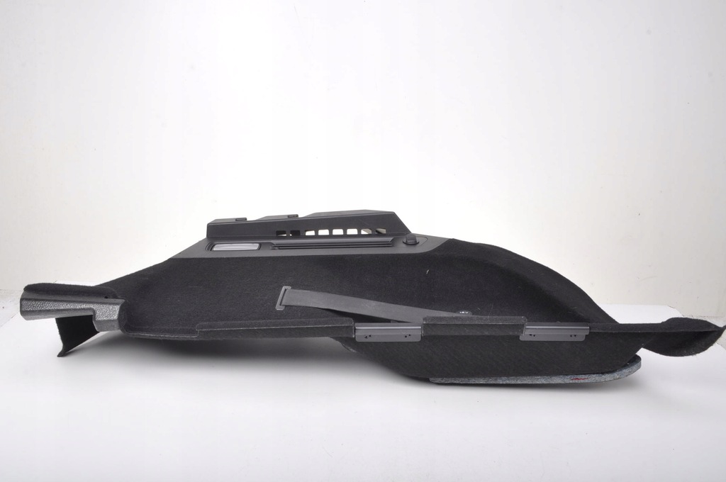 фото №8, Maserati levante sq4 обшивка багажника правый 19r