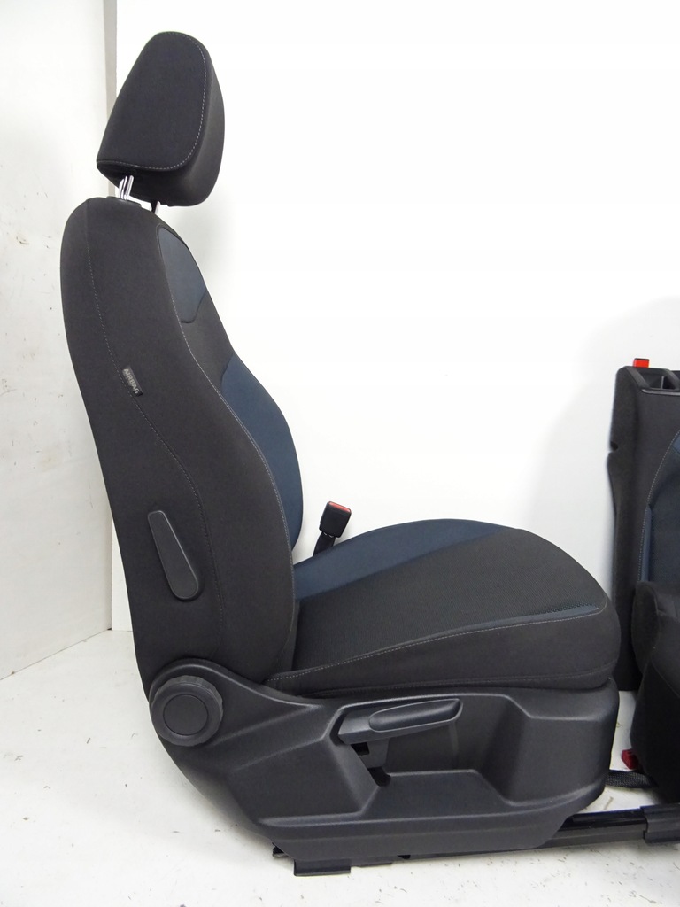 фото №5, Ateca заднє сидіння задня задня сидіння сидіння подушки безпеки