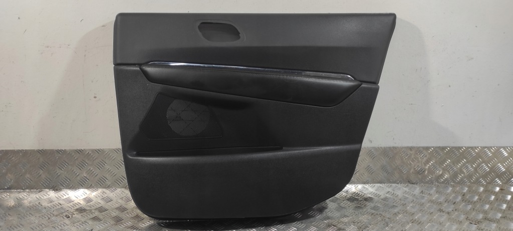 фото №1, Обшивка дверь обивка кожа правый перед peugeot 5008 09-