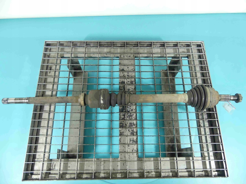 фото №1, Приводной вал правая peugeot 407 1.6 hdi