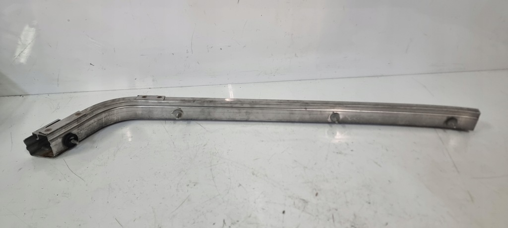 фото №3, Напрямна права ролики двері напрямна задня mazda 5 ii cw 2011-2014