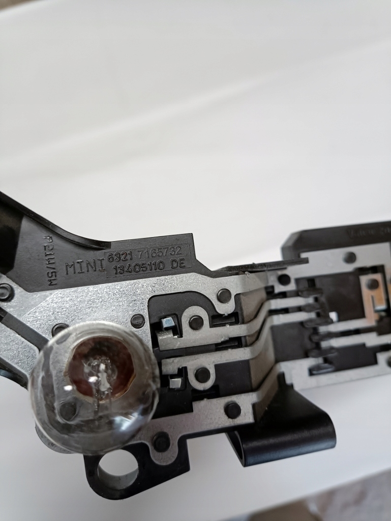 Mini r50 r53 разъём лампочка вкладыш фары левый задний Оригинал