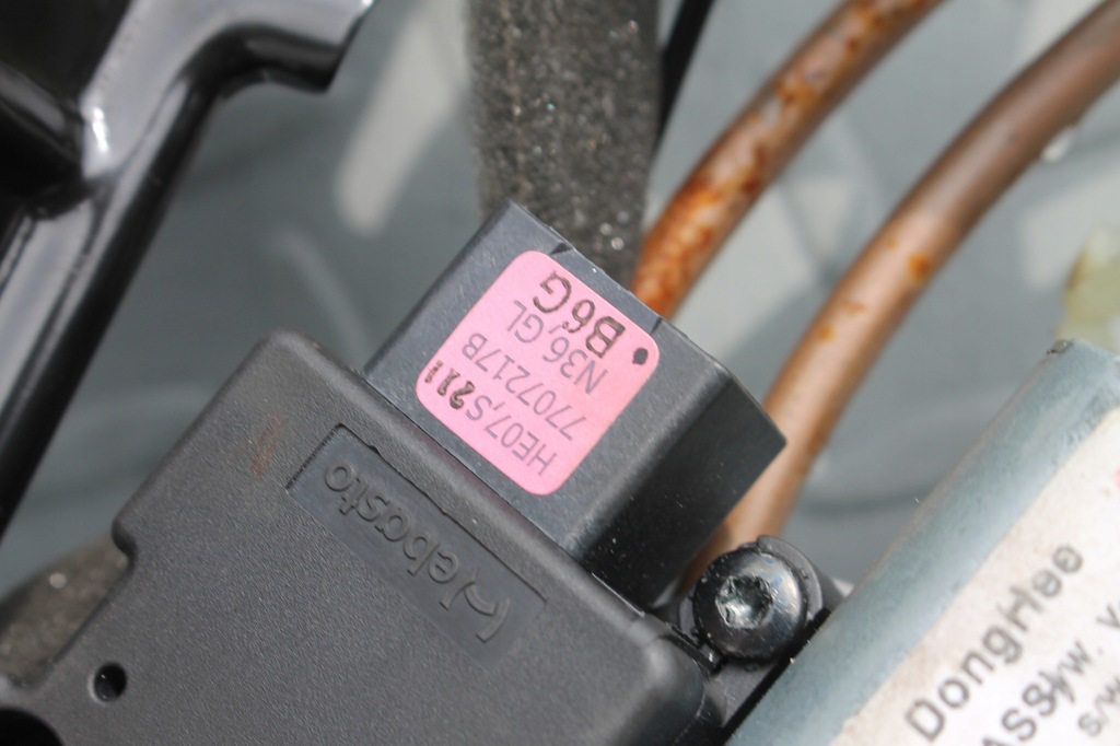 фото №11, Шторка панорамы крыша hyundai i40 kombi 11-19