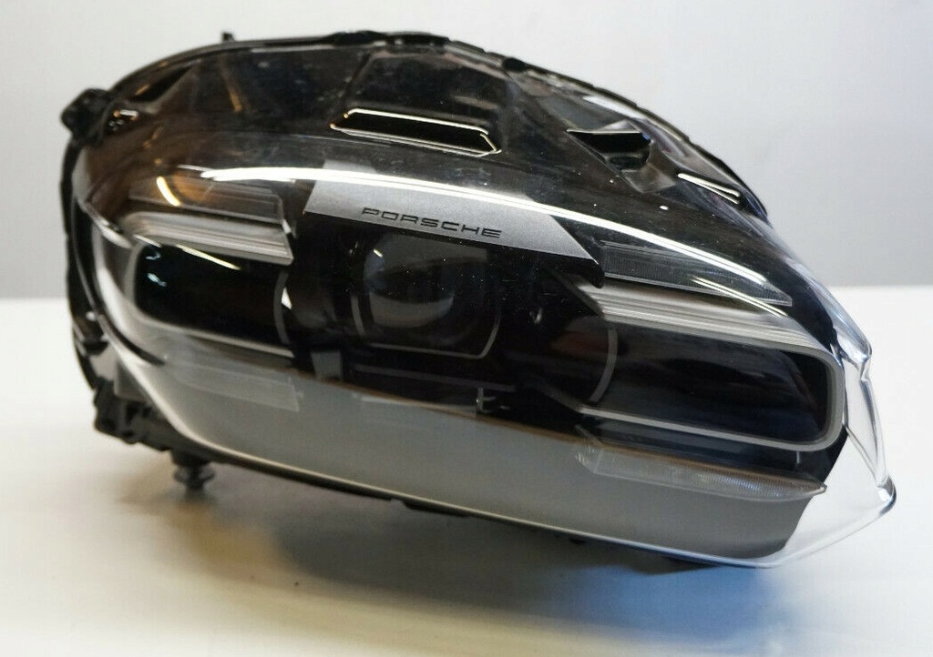 фото №1, Оригінальний номер porsche фара p p porsche taycan led pdls+ 9j1941040f