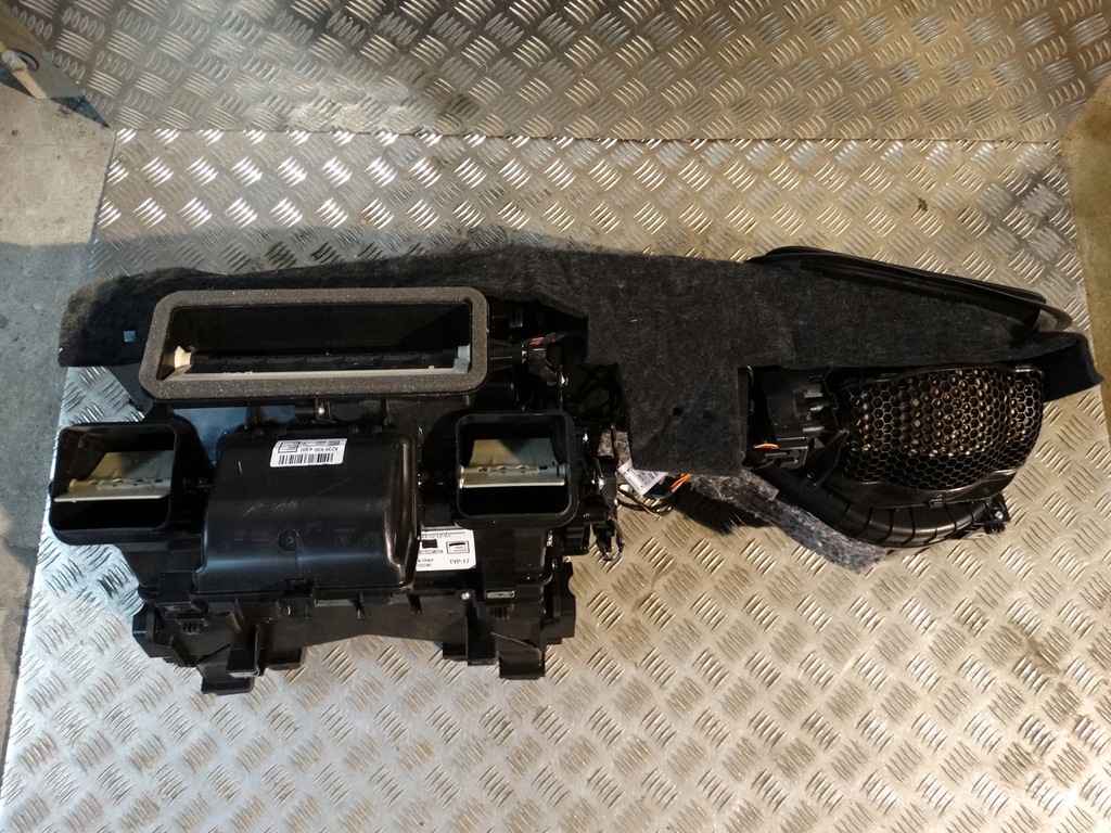 фото №6, Idealna kpl. обігрівач mercedes w213 lift 1