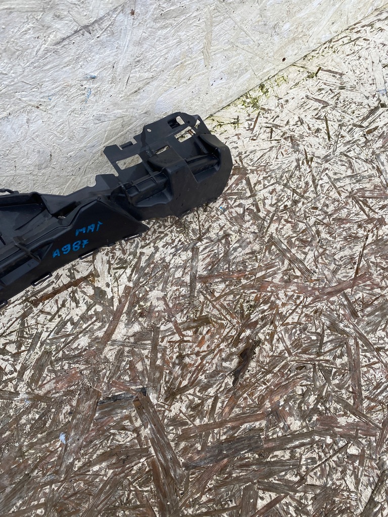 фото №6, Mercedes w206 направляющая перед бампера кронштейн