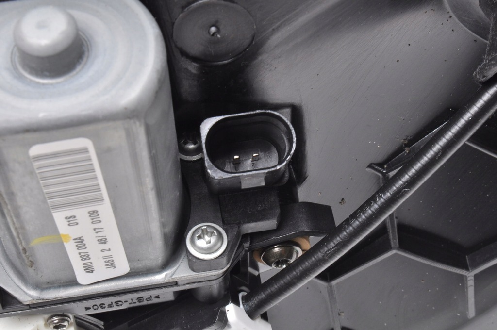 фото №9, Bentley bentayga audi q7 доводчик дверь правый задняя задний 4m0837004a