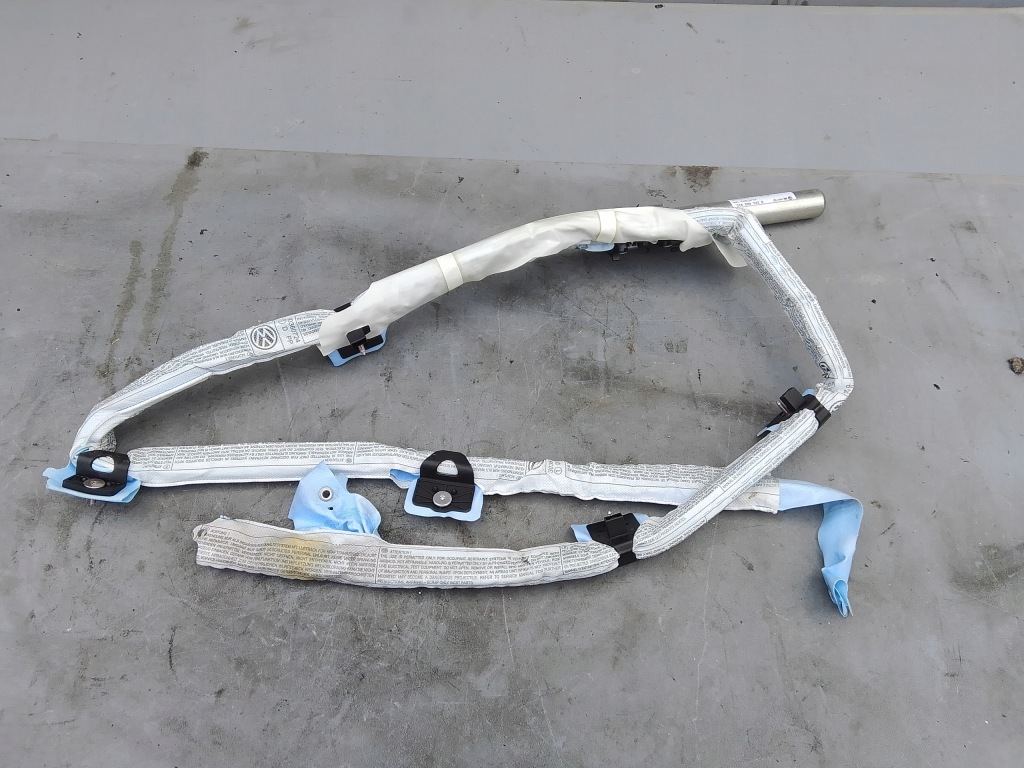 фото №1, Шторка безопасности левая vw passat b6 3c0880741b