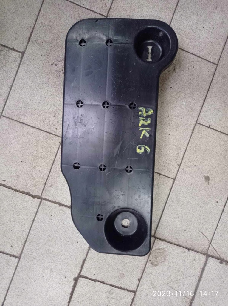 фото №1, Кронштейн акумулятор renault arkana 748a02988r