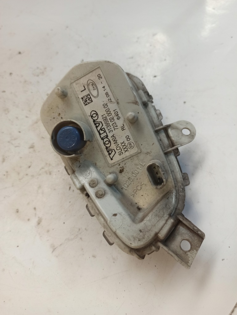 Volvo v40 2 фара передняя левая led drl противотуманная фара левый 31395921 Киев