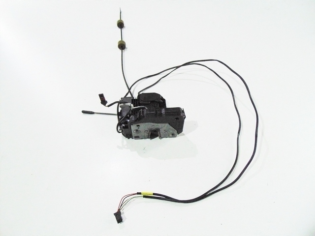 Купити Mercedes clc cl203 08-11 замок двері правий перед