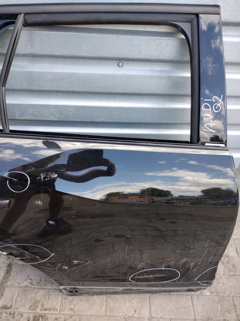 Купить Дверь правый  задняя audi q2