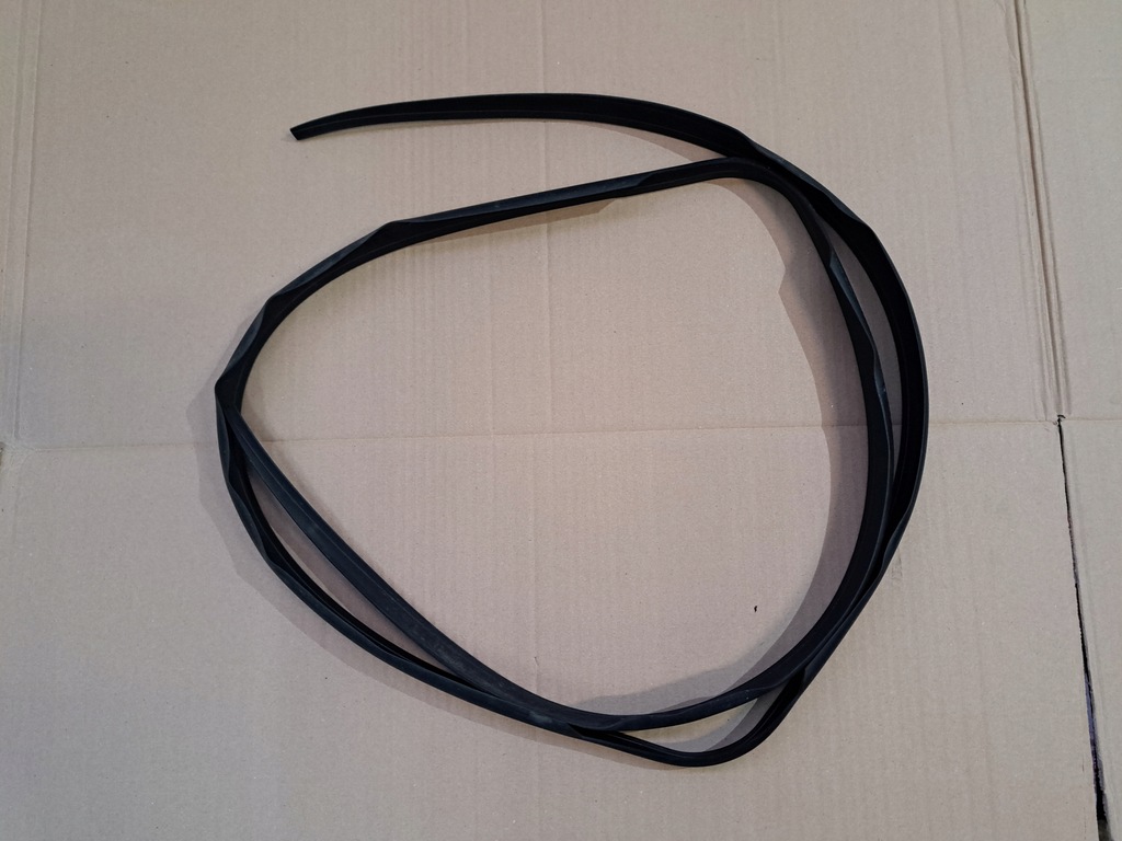 фото №1, Прокладка люк bmw 5 e60 7069632