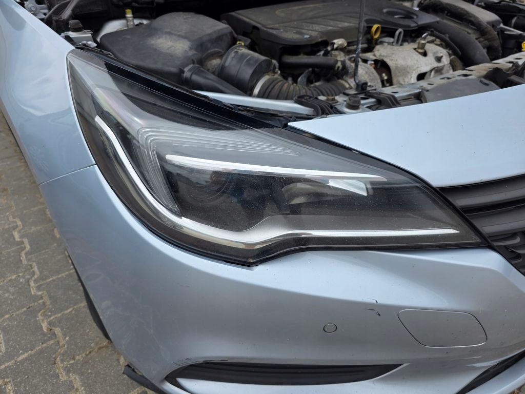 Купити Opel astra k v лампа права передня фара правий передній європа 39081893