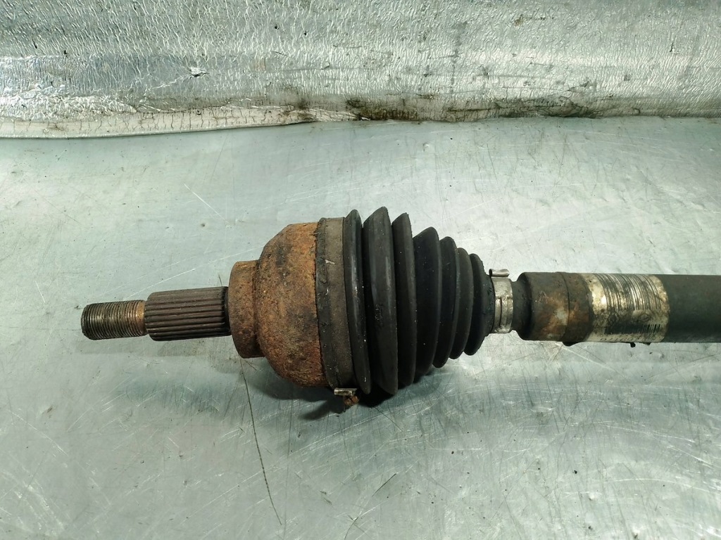 Приводной вал правый  перед renault laguna 2 8200169176 1.9 dci Цена