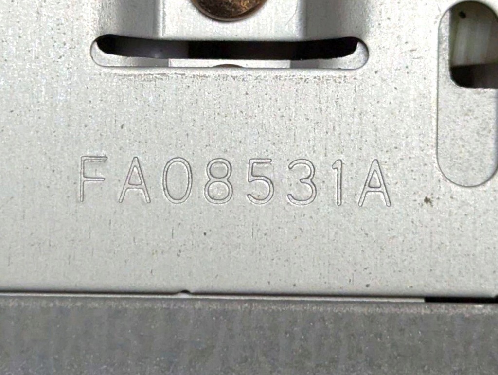 фото №8, Радио автомобильные mazda mx-5 2 facelift nb 2003