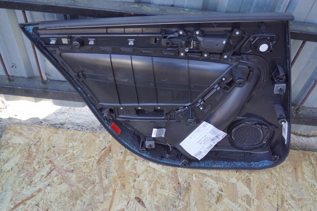 фото №14, Обшивка дверь правый задняя audi a4 b8 s-line